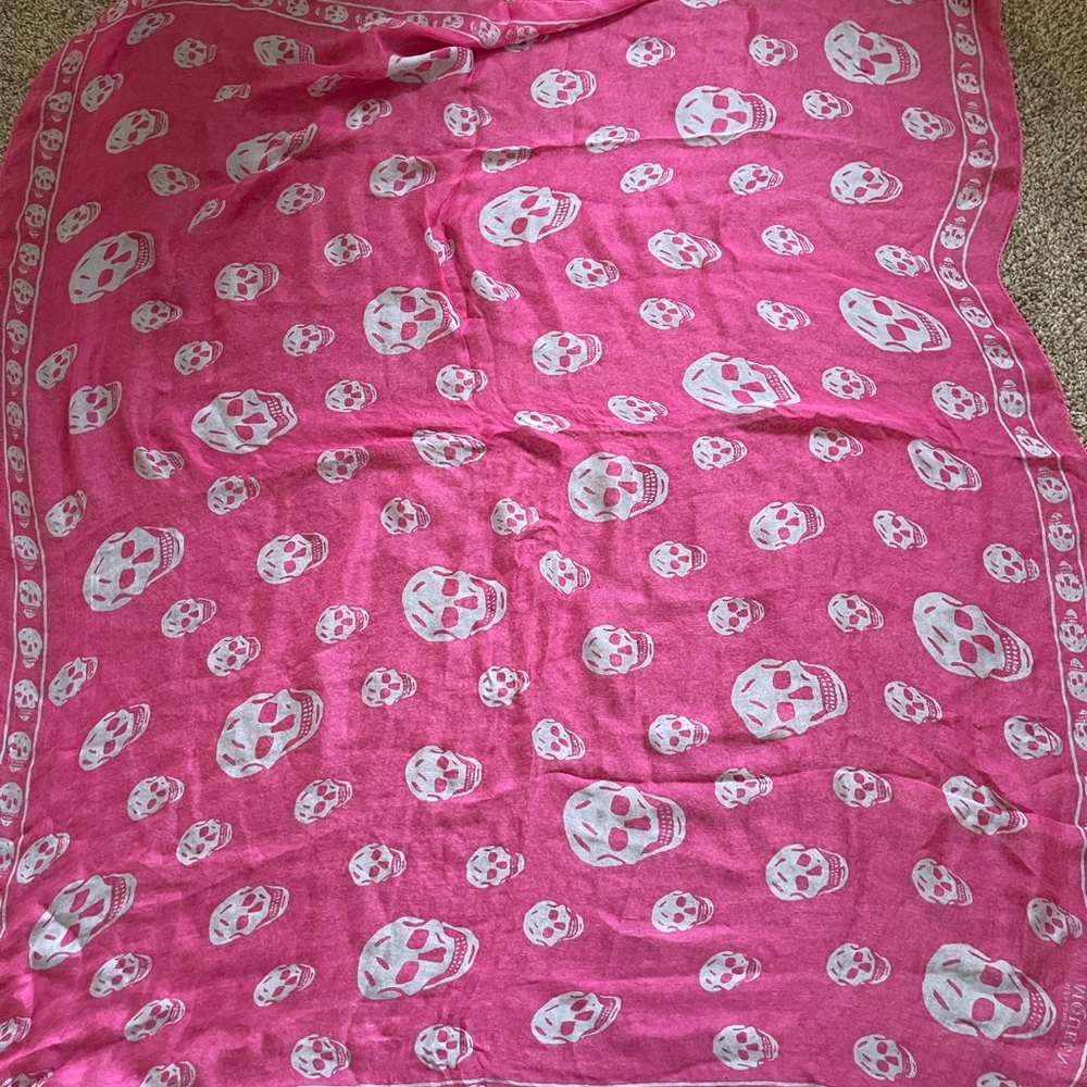 Alexander McQueen! Silk scarf